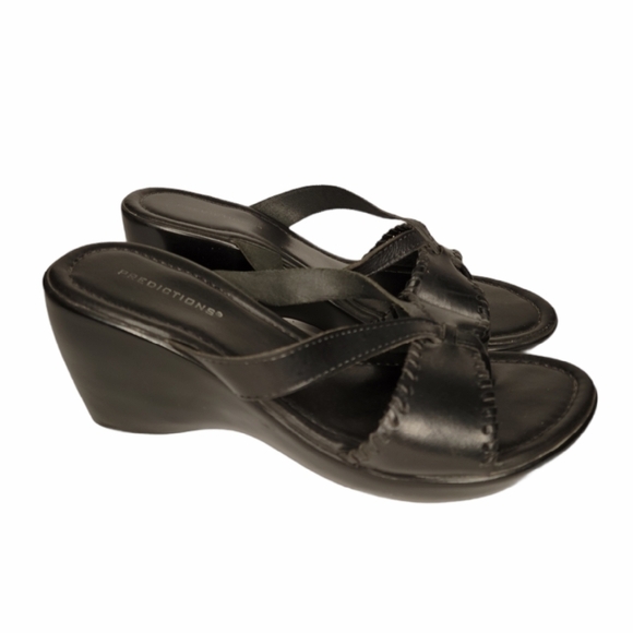 PREDICTIONS Black Wedge Sandals - Picture 3 of 9